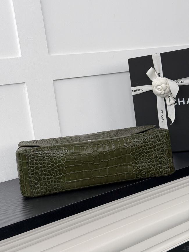Chanel Crocodile Embossed Maxi Flapbag Calfskin AS6233 dark green Chanel Crocodile Embossed Maxi Flapbag Calfskin AS6233 dark green