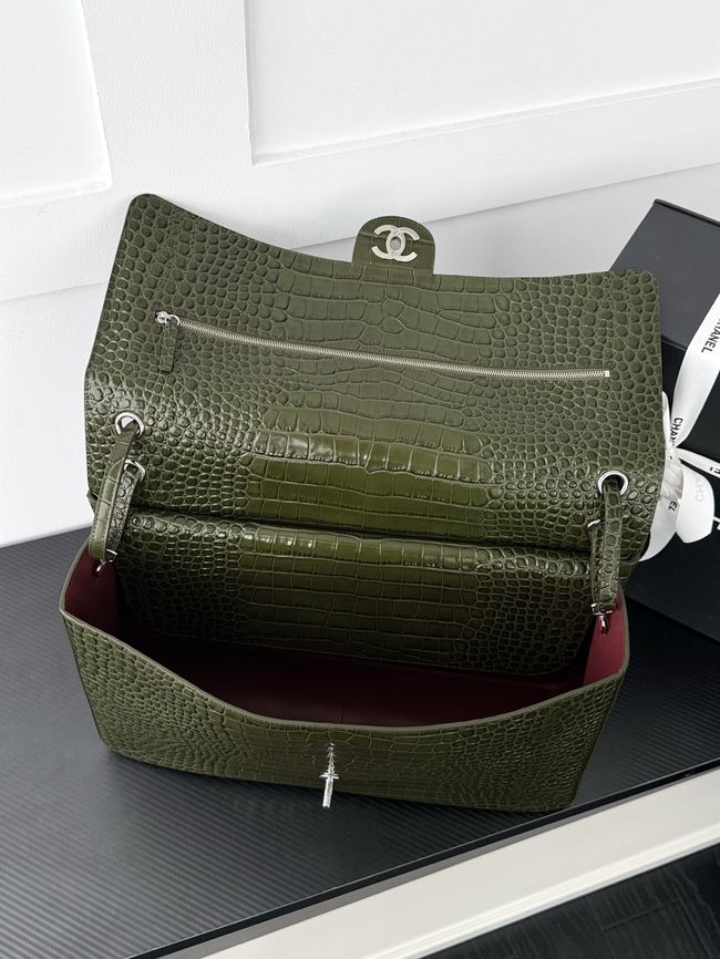 Chanel Crocodile Embossed Maxi Flapbag Calfskin AS6233 dark green Chanel Crocodile Embossed Maxi Flapbag Calfskin AS6233 dark green