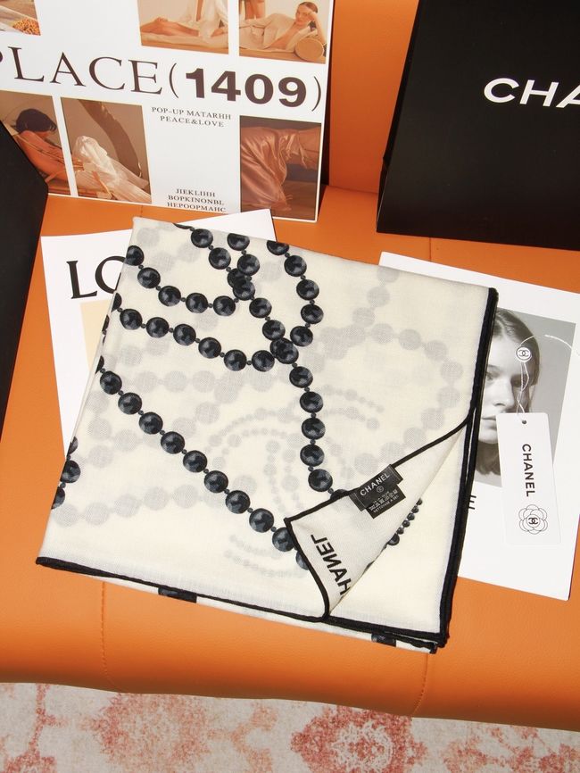 Chanel Wool and Silk Shawl AAC492-1