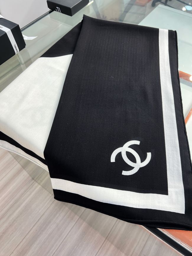 Chanel Wool and Silk Shawl AAC494-1