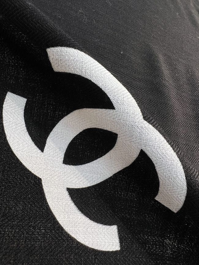 Chanel Wool and Silk Shawl AAC494-2