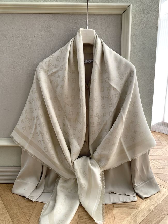 Louis Vuitton Monogram Shine Shawl M9A256-4 Louis Vuitton Monogram Shine Shawl M9A256-4