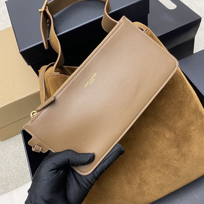 Saint Laurent LE 5 A 7 supple LARGE in suede 850545 CARAMEL COGNAC Saint Laurent LE 5 A 7 supple LARGE in suede 850545 CARAMEL COGNAC