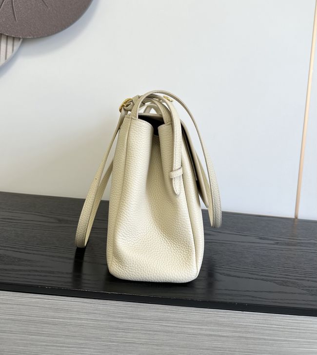 Chanel Maxi Flap bag AS6482 White