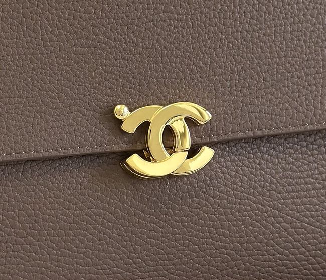 Chanel Maxi Flap bag AS6482 brown Chanel Maxi Flap bag AS6482 brown