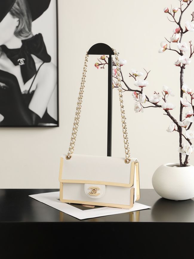 Chanel Mini Flap Bag AS6533 white Chanel Mini Flap Bag AS6533 white